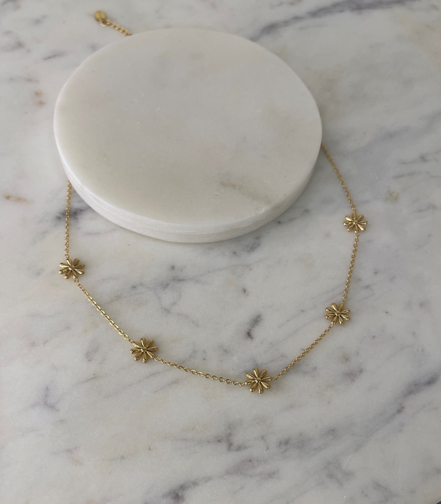 Daisy Necklace