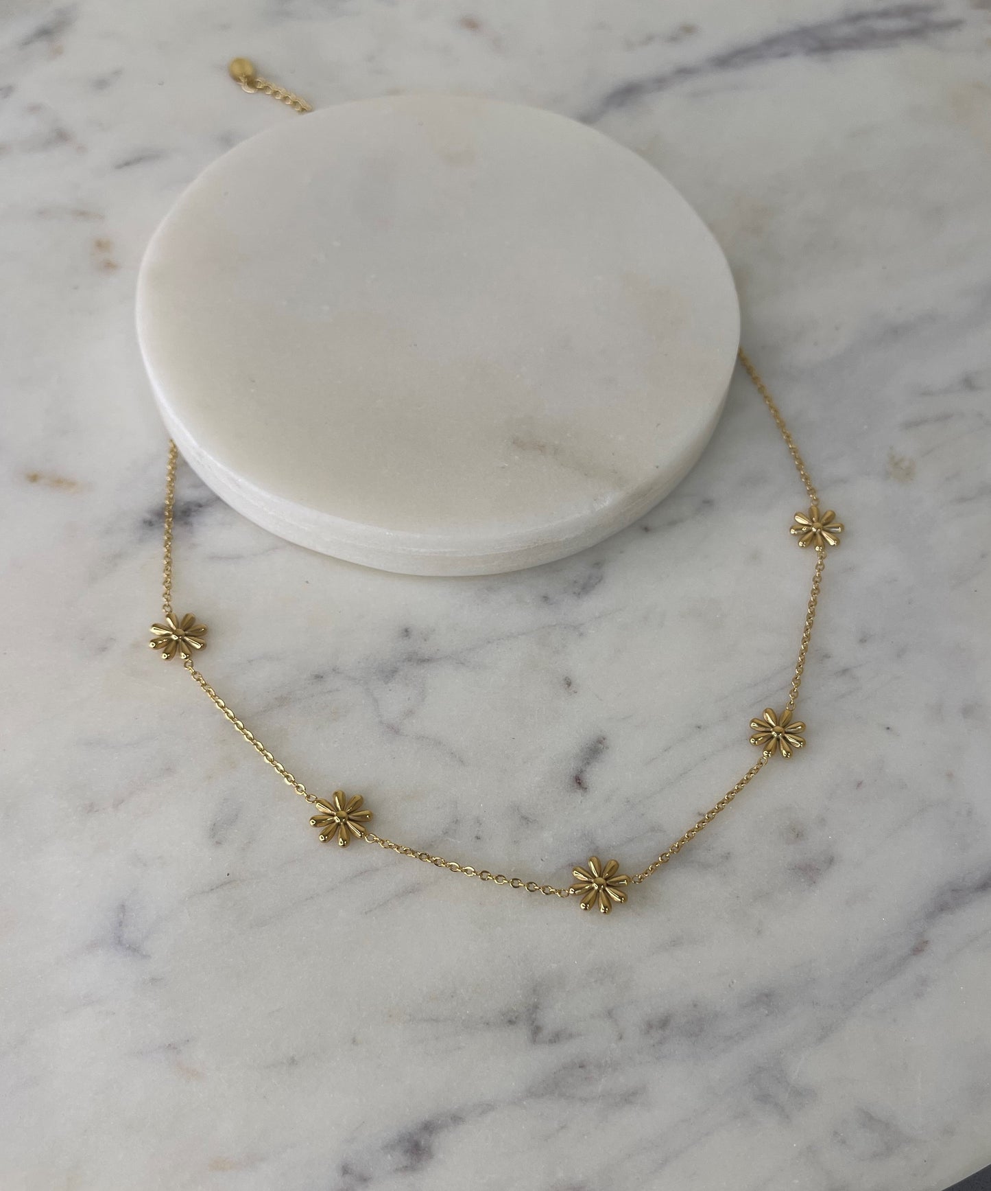 Daisy Necklace